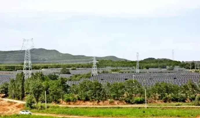 中國十三省最大光伏電站在這里！欽州康熙嶺的光伏電站能排上號了嗎？